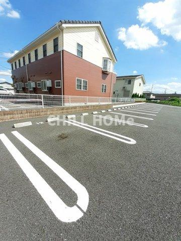 Ａｍａｚｉｎｇ　ＳｑｕａｒｅＤの駐車場|当社、チルホームのHPもご覧ください(^^)/物件情報多数♪