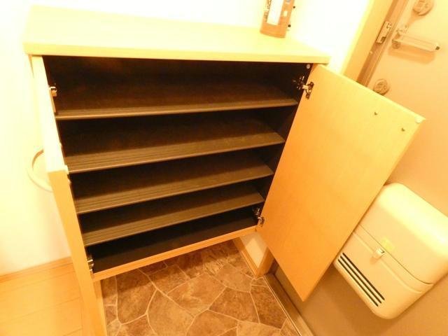 コーポブレーメンＡ館の玄関