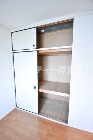 サンコーポラス南港26号棟の収納