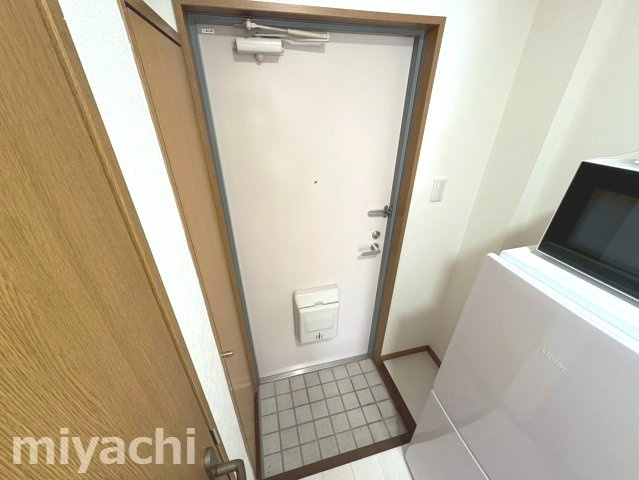 シングルスの玄関