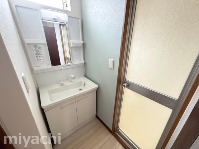 徳島市住吉６丁目のアパートの洗面所