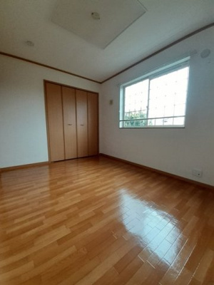 【内装】 | モデストハピネス | 明るい室内です