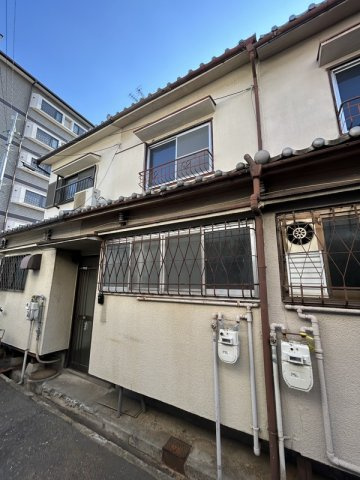 稲葉元町1丁目テラスハウスの外観