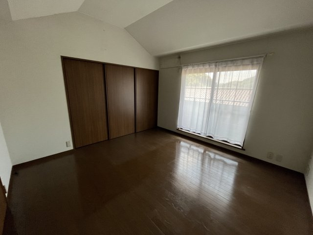 大井南売家の洋室