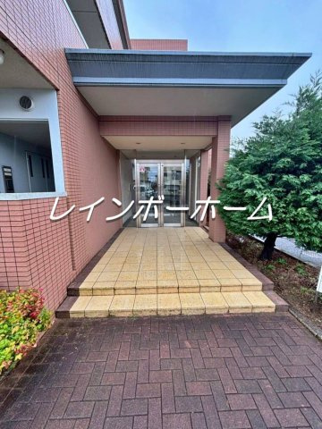 特典：仲介手数料が無料です!!のエントランス|毎日通るエントランスはこのようになっています