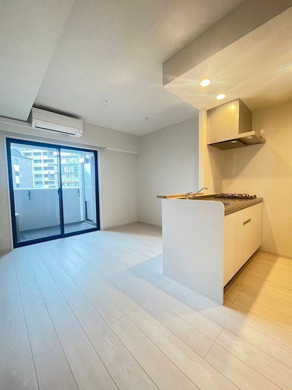 Nudge’one．千代県庁口の居間・リビング