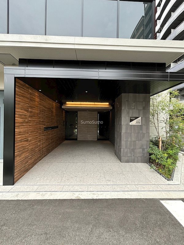 Metrosa京町堀のエントランス
