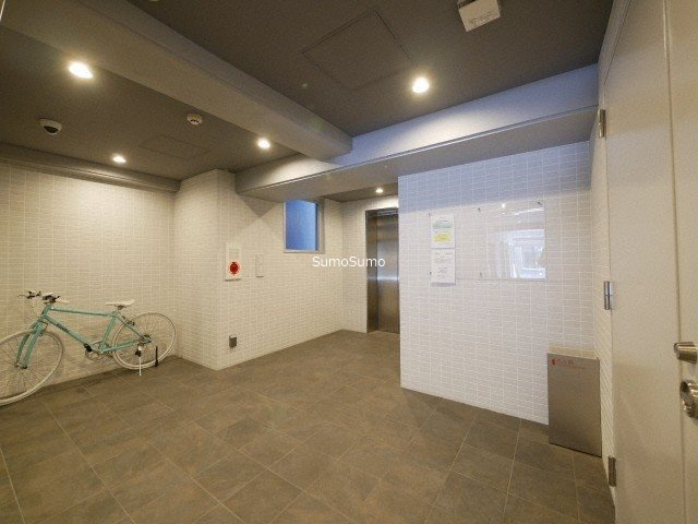 C.COLOR南新町の外観