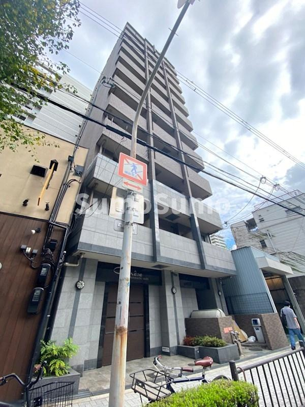 ジュネーゼ本町西のエントランス