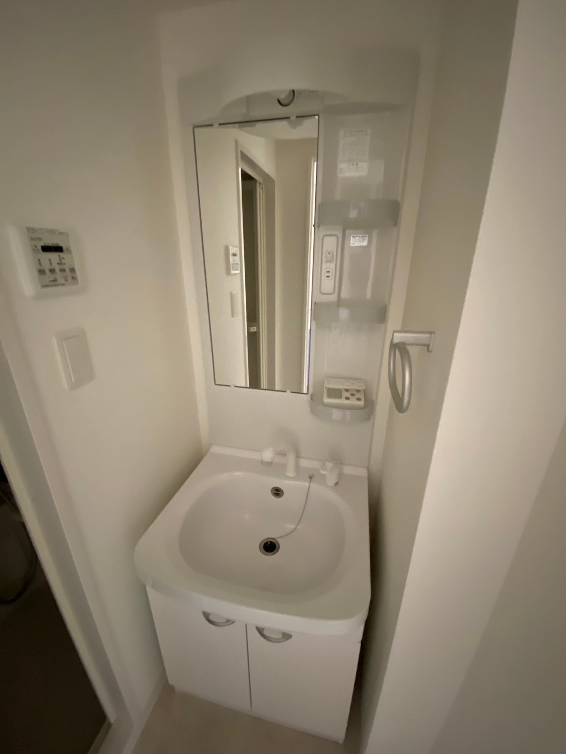 Luxe神戸WESTの独立洗面台