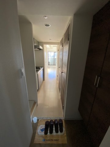 Luxe神戸WESTの玄関