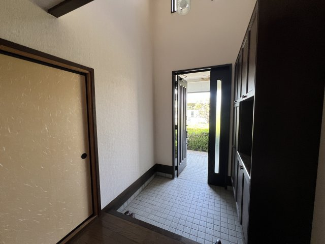 勝田郡勝央町黒坂　中古住宅　3L・DKの玄関