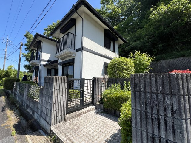 勝田郡勝央町黒坂　中古住宅　3L・DKの外観