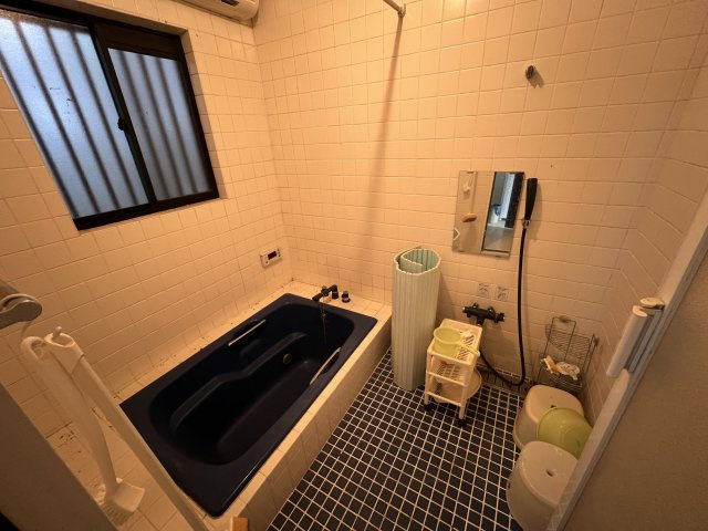 勝田郡勝央町黒坂　中古住宅　3L・DKの浴室