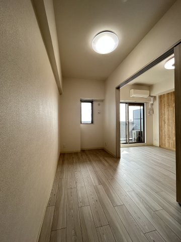 プレサンス大国町ラヴエニールの居間・リビング