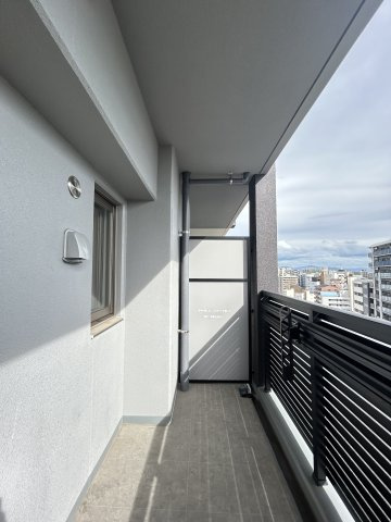 プレサンス大国町ラヴエニールのバルコニー