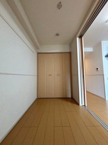 グーラテース　U.H.Yの寝室