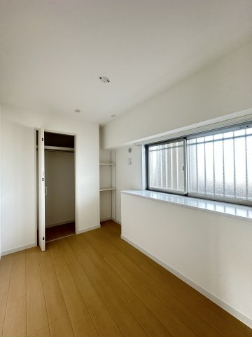LIBTH博多住吉PREMIERの洋室