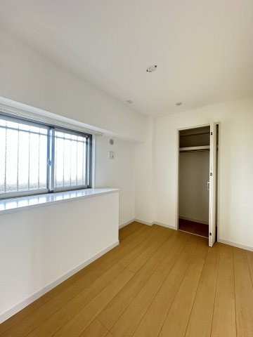 LIBTH博多住吉PREMIERの洋室