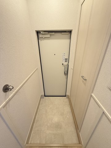 ヒカルサ尼崎栗山町の玄関