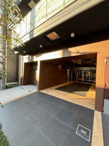 ドゥーエ南堀江（旧：アルティザ南堀江）のエントランス
