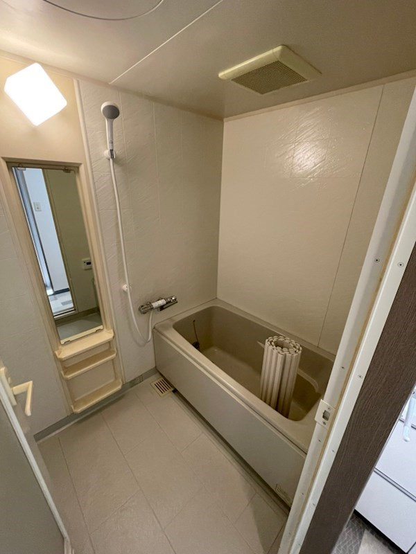 プラスワン芦屋の浴室