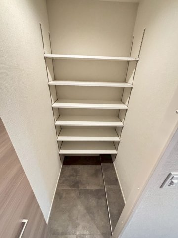 フレンシア西宮北口の収納