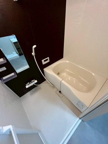 フレンシア西宮北口の浴室