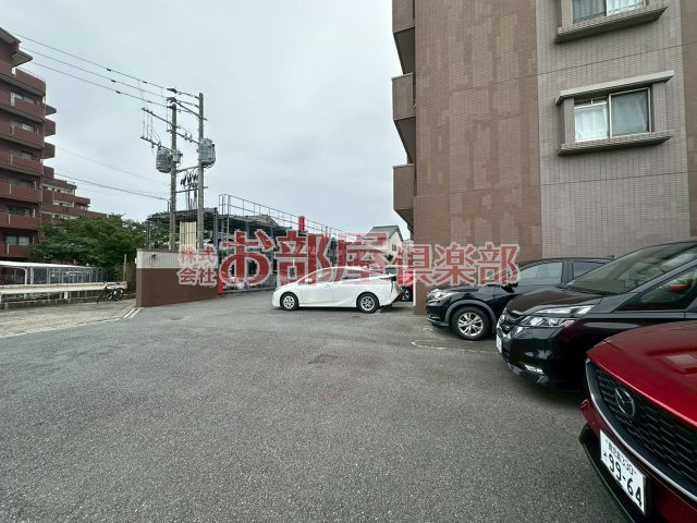 ベスタ櫛原の駐車場|駐車場があるので、車を買う予定の方も安心です