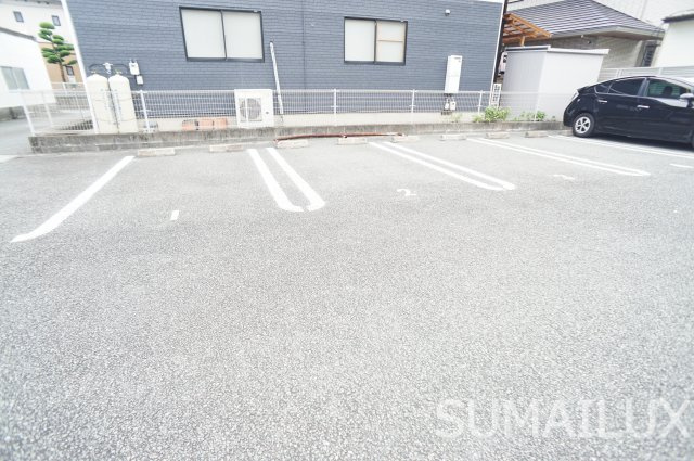 セジュール・マイＳの駐車場