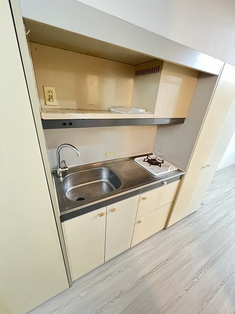 尼崎市水堂町４丁目の賃貸マンションのキッチン