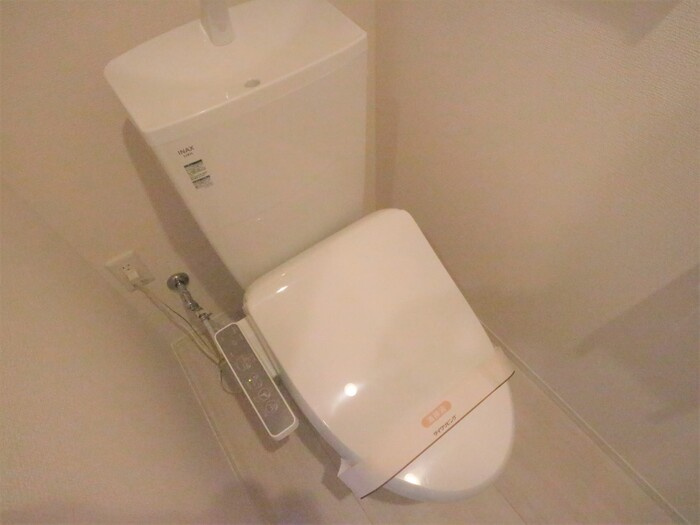 トルチェピーノのトイレ|同物件別部屋写真