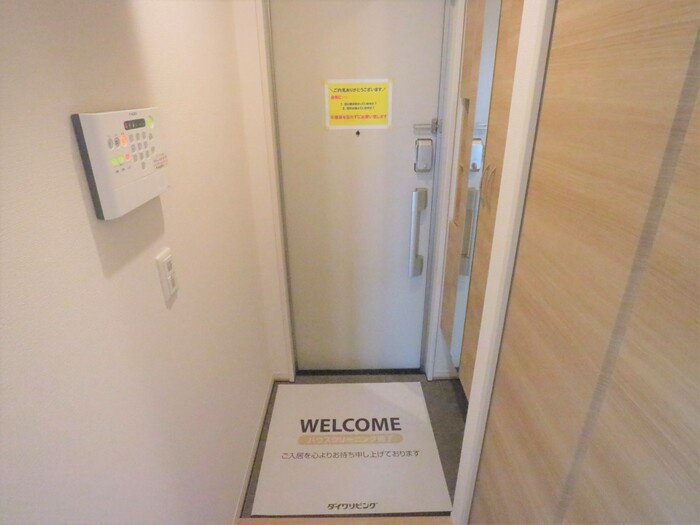 トルチェピーノの玄関|同物件別部屋写真