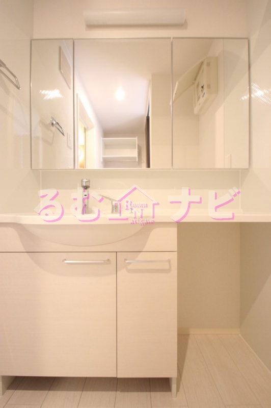 福岡市南区弥永４丁目のアパートの洗面所