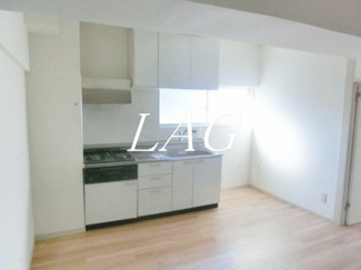 【居間・リビング】 | 丸元マンション | 洋室のお部屋です。