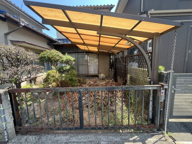 総社市中央売家の駐車場