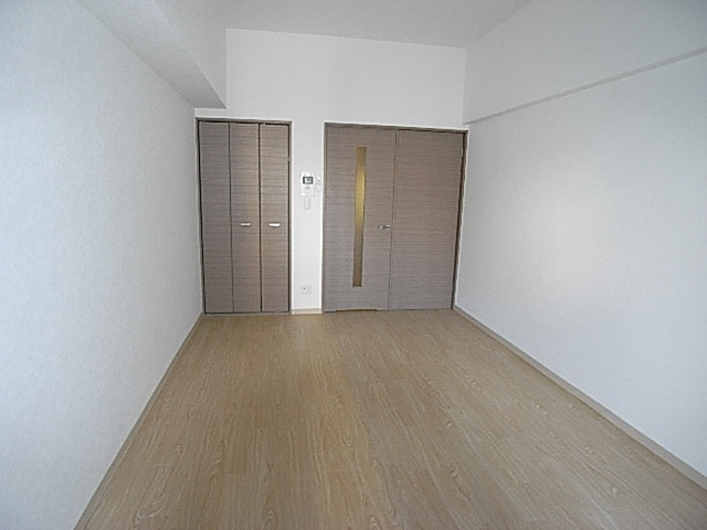 CASSIA住道の洋室