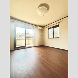 米が瀬町戸建の内装