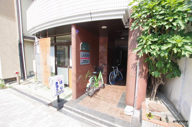 メゾン・ド・アンシァンテ　仲介手数料無料のエントランス