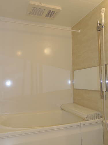 熊本市南区田井島３丁目のアパートの浴室