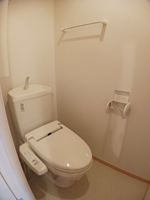 【トイレ】 | アヴァンギャルド | 落ち着いた色調のトイレです