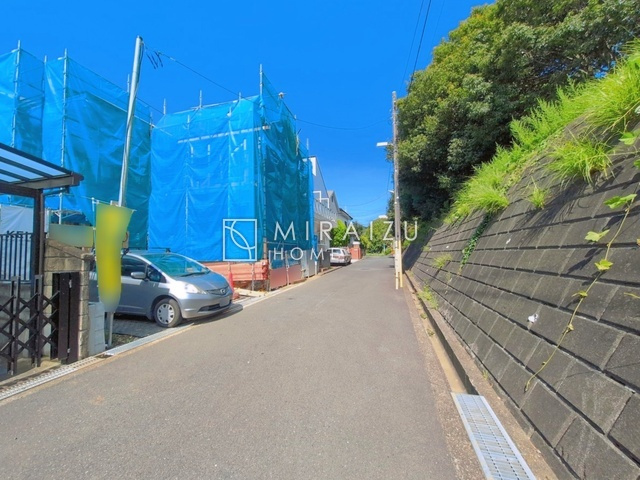 【前面道路含む現地写真】 | 日当たりの良いお家は嬉しいですよね。それぞれ価値観が分かれる箇所です、実際に内覧して日当たりの心地よさをご体感下さいね♪