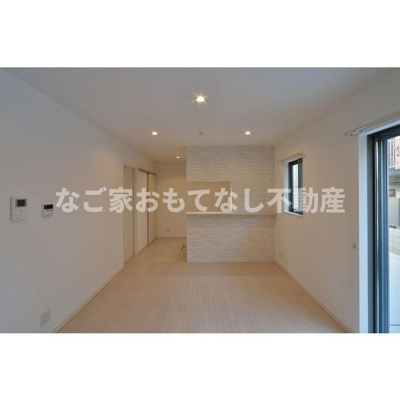 【居間・リビング】 | アーバンセレクト柏原 | 同タイプ写真