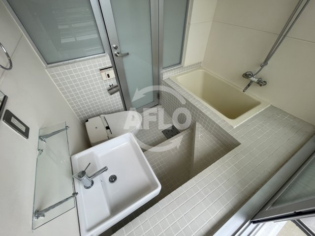 U residence 弁天町の独立洗面台|是空弁天　ユニットバス