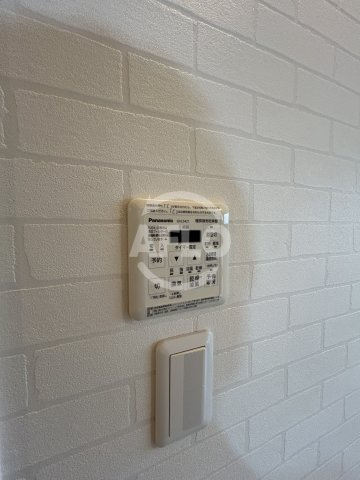 パロス江坂垂水町の洗面所|浴室乾燥機