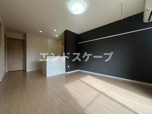 ヴィラ・エステートＡの居間・リビング|高崎、前橋のお部屋探しはエンドスケープまで！お客様の理想お聞かせ下さい♪