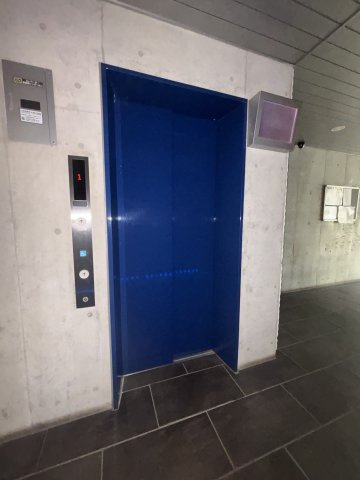 ジープラスのロビー