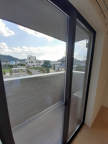 アクティフ笹賀のバルコニー