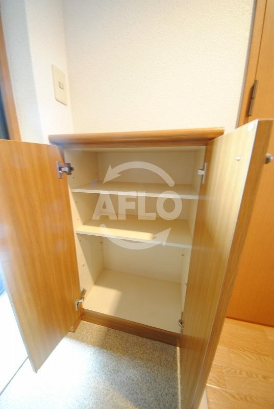 ディナスティ清水谷Ⅲの収納|ディナスティ清水谷Ⅲ　シューズBOX