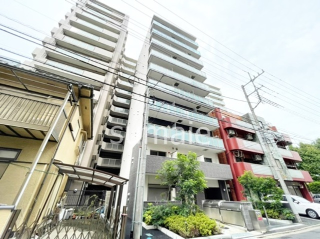ロイヤルブルーム高鼻町の外観|綺麗な外観です。